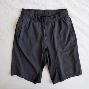 Lululemon THE Linerless Short 11”